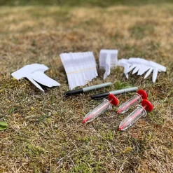 200 Pot Plant Labels With Marker Pens & Hand Held Seed Dispenser (Pack Of 3) 6 200 Pot Plant Labels With Marker Pens & Hand Held Seed Dispenser (Pack Of 3) -Outsunny Garden Zone 200 pot plant labels with marker pens hand held seed dispenser pack of 3 5056589500832 03c MP