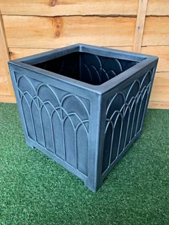 4 X Strata 32cm Gothic Planter GN567-PEW-ST Grey Planter -Outsunny Garden Zone 4 x strata 32cm gothic planter gn567 pew st grey planter2600009073302 04c MP