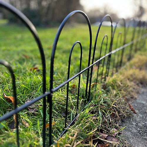 Bar Bow Top Design Steel Garden Lawn Edging (45cm X 41cm) - 10 Panels 4 Bar Bow Top Design Steel Garden Lawn Edging (45cm X 41cm) - 10 Panels - Image 4