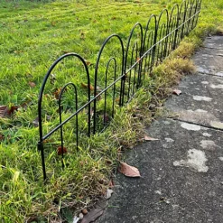 Bar Bow Top Design Steel Garden Lawn Edging (45cm X 41cm) - 5 Panels -Outsunny Garden Zone bar bow top design steel garden lawn edging 45cm x 41cm 5 panels5055031309993 04c MP