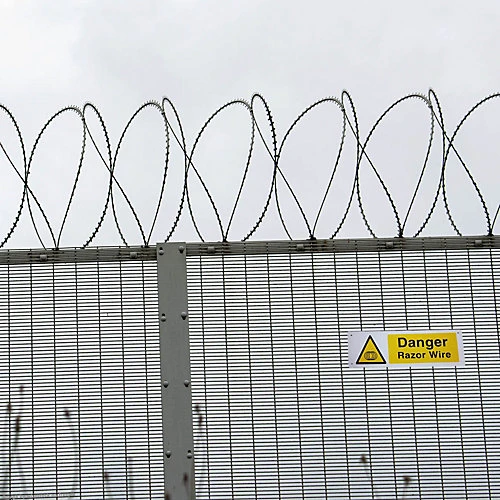 Easigear Razor Wire 65m Long 10m Coiled Concertina Type Security Barbed Fencing X 1 Roll 2 Easigear Razor Wire 65m Long 10m Coiled Concertina Type Security Barbed Fencing X 1 Roll - Image 2