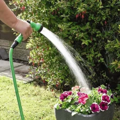 Expandable Green Garden Hose 100ft - Twist, Kink & Tangle Free Flexible Water Hose Pipe With Connector & 7-Function Spray Nozzle -Outsunny Garden Zone expandable green garden hose 100ft twist kink tangle free flexible water hose pipe with connector 7 function spray nozzle5053335907488 04c MP