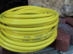 Faithfull CT072023108BKYE01 Heavy-Duty Reinforced Builder's Hose 30m 12.5mm (1/2in) Diameter FAIHOSE30B12 7 Faithfull CT072023108BKYE01 Heavy-Duty Reinforced Builder's Hose 30m 12.5mm (1/2in) Diameter FAIHOSE30B12 -Outsunny Garden Zone faithfull ct072023108bkye01 heavy duty reinforced builder s hose 30m 12 5mm 1 2in diameter faihose30b125023969316246 04c MP
