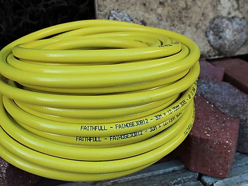 Faithfull CT072023108BKYE01 Heavy-Duty Reinforced Builder's Hose 30m 12.5mm (1/2in) Diameter FAIHOSE30B12 4 Faithfull CT072023108BKYE01 Heavy-Duty Reinforced Builder's Hose 30m 12.5mm (1/2in) Diameter FAIHOSE30B12 - Image 4