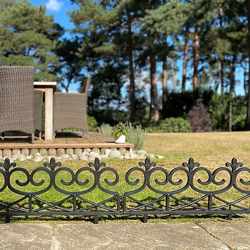 Fleur De Lys Black Plastic Lawn Edging (60cm X 32cm) - 10 Panels 1 Fleur De Lys Black Plastic Lawn Edging (60cm X 32cm) - 10 Panels
