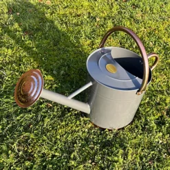 French Grey & Copper Metal Watering Can With Rose (9 Litre) -Outsunny Garden Zone french grey copper metal watering can with rose 9 litre 5055031302024 04c MP