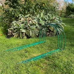 Garden Hoop Plant Bow Support System 30cm X 45cm (Pack Of 4) 6 Garden Hoop Plant Bow Support System 30cm X 45cm (Pack Of 4) -Outsunny Garden Zone garden hoop plant bow support system 30cm x 45cm pack of 4 5055031303151 03c MP