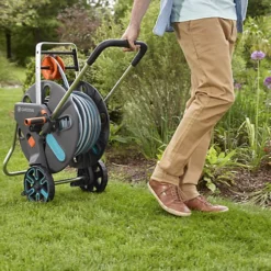 Gardena Aquaroll Freestanding Manual Hose Reel Set (L)50m -Outsunny Garden Zone gardena aquaroll freestanding manual hose reel set l 50m4078500032926 36c bq