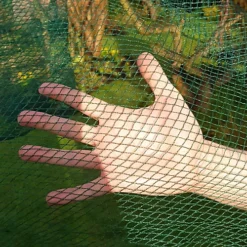 GardenSkill Soft Butterfly & Insect Mesh Netting For Protecting Cabbages Brassicas 8m X 10m -Outsunny Garden Zone gardenskill soft butterfly insect mesh netting for protecting cabbages brassicas 8m x 10m5060266509636 03c MP
