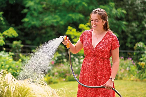 Hozelock 7850 50m Ultimate Hose Pipe Garden Crush Proof Anti Kink & 2679 Spray 4 Hozelock 7850 50m Ultimate Hose Pipe Garden Crush Proof Anti Kink & 2679 Spray - Image 4