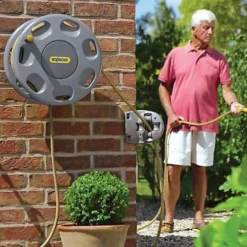 Hozelock Wall Mounted Hose Reel With Hose Guide Grey (One Size) -Outsunny Garden Zone hozelock wall mounted hose reel with hose guide grey one size 5059444863684 03c MP