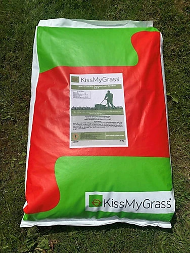 KissMyGrass Pre-seeding Lawn And Sportsfield Fertiliser 6.9.6 (1 X 5kg) 2 KissMyGrass Pre-seeding Lawn And Sportsfield Fertiliser 6.9.6 (1 X 5kg) - Image 2