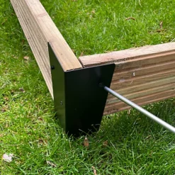 Metal Raised Garden Vegetable Bed Corner Brackets (Pack Of 4) 6 Metal Raised Garden Vegetable Bed Corner Brackets (Pack Of 4) -Outsunny Garden Zone metal raised garden vegetable bed corner brackets pack of 4 5056589501969 03c MP