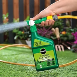 Miracle-Gro Fast Green Liquid Spray & Feed 1L -Outsunny Garden Zone miracle gro fast green liquid spray feed 1l5010272073966 02i bq