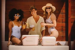 Polarbox Retro 12L Coolbox - Nude Classic 7 Polarbox Retro 12L Coolbox - Nude Classic -Outsunny Garden Zone polarbox retro 12l coolbox nude classic8436582992365 04c MP