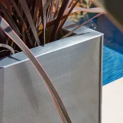 Primrose Zinc Galvanised Rectangular Silver Outdoor Trough Planter Small 70cm X 24cm -Outsunny Garden Zone primrose zinc galvanised rectangular silver outdoor trough planter small 70cm x 24cm5055372319217 03c MP