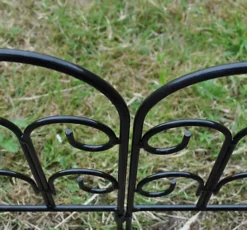 Richmond Steel Garden Lawn Edging (45cm X 41cm) - 15 Panels -Outsunny Garden Zone richmond steel garden lawn edging 45cm x 41cm 15 panels5056589500412 04c MP