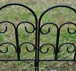 Richmond Steel Lawn Edging Panels (45cm X 41cm) - 20 Panels 7 Richmond Steel Lawn Edging Panels (45cm X 41cm) - 20 Panels -Outsunny Garden Zone richmond steel lawn edging panels 45cm x 41cm 20 panels5060575107769 04c MP