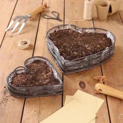 Set Of 2 Heart Shaped Summer Outdoor Garden Planter Trays -Outsunny Garden Zone set of 2 heart shaped summer outdoor garden planter trays5060964607580 03c MP