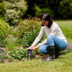 The Big Cheese Mega-Sonic Solar Cat Repeller -Outsunny Garden Zone the big cheese mega sonic solar cat repeller5036200126016 03c MP