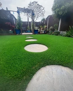 VertEdge Artificial Lawn Perimeter Fixing System 20 Pack + 2 Adhesives 6 VertEdge Artificial Lawn Perimeter Fixing System 20 Pack + 2 Adhesives -Outsunny Garden Zone vertedge artificial lawn perimeter fixing system 20 pack 2 adhesives0658556053195 03c MP