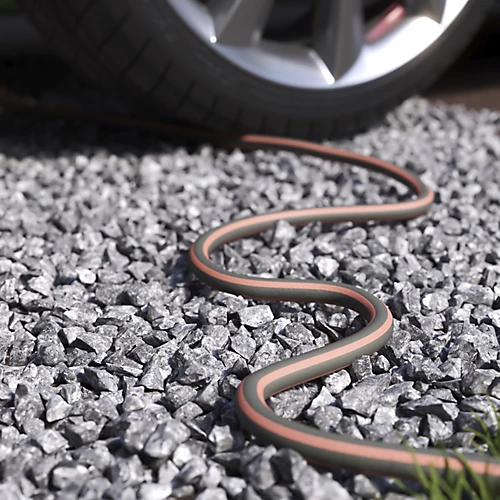 Verve Green & Mango 3-layer Reinforced Hose Pipe (D)½" X (L)15m 2 Verve Green & Mango 3-layer Reinforced Hose Pipe (D)½" X (L)15m - Image 2