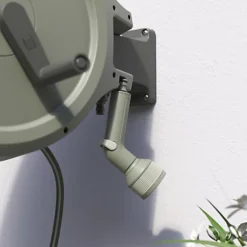 Verve Wall-mounted Manual Hose Reel Set (L)25m -Outsunny Garden Zone verve wall mounted manual hose reel set l 25m5059340250991 02i