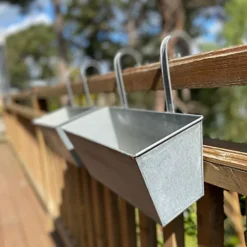 Zinc Balcony Hanging Planters (Set Of 2) 7 Zinc Balcony Hanging Planters (Set Of 2) -Outsunny Garden Zone zinc balcony hanging planters set of 2 5060266597480 04c MP